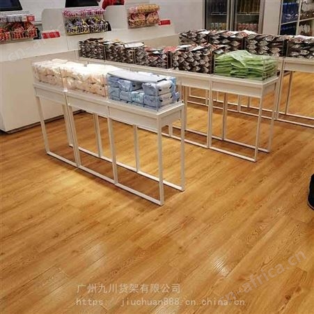 广州饰品店铺货架效果图名创简约中岛