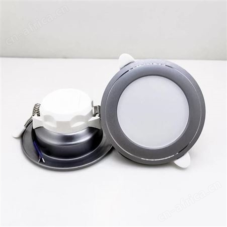 盖香云LBXG-小公牛系列-黑加金LED变光筒灯-5W