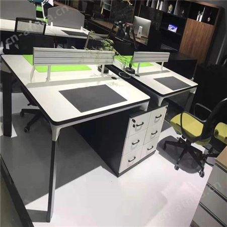 定制屏风隔断 旭峰家具 办公屏风工位 员工工位桌厂家 现货供应