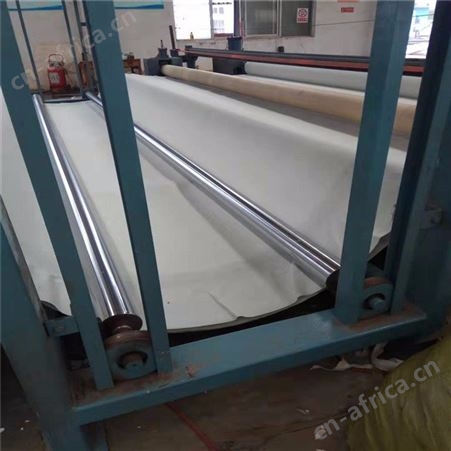 两布一膜复合土工膜400g 蓄水池防渗 防水土工布土工膜