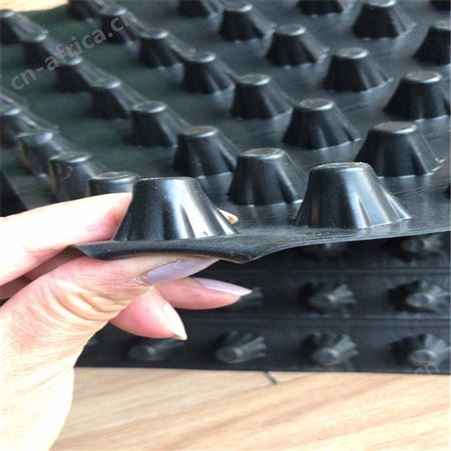 恒瑞通排水板塑料滤水版河道护坡地下车库顶板屋顶绿化pe排水板