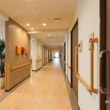 养老院走廊圆形实木扶手LED灯带日式树脂木纹色扶手厂家