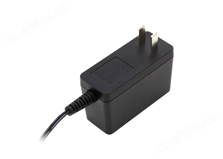 产品型号：UE18LC-SPA  功率：18W 输出电压：12.0V 输出电流：0.01-1.5A