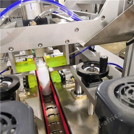 酒精定量罐装机设备 全自动小型灌装旋盖机生产线 液体灌装机工厂