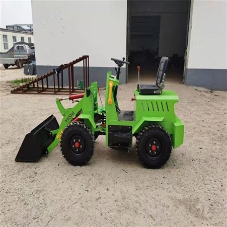 0.6立方电动铲运机 电动四驱柴油小铲车 工程农用养殖场装载机