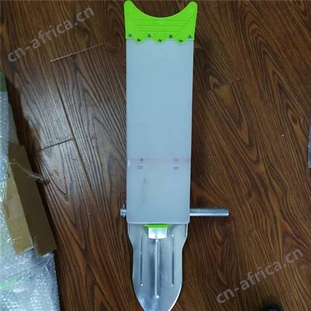 甘肃苹果树手提式施肥器 果树施肥器 便携式果树施肥铲