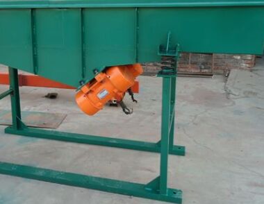 一层DZSF520直线筛振动电机选型知识