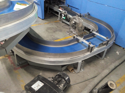 河南转弯输送机哪家好 河南转弯输送机哪家好